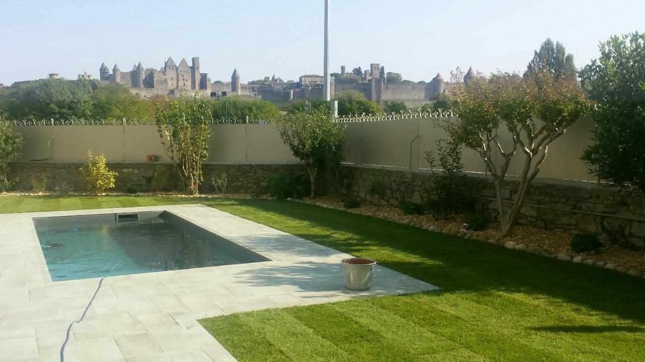 Sur Le Quai Bed & Breakfast Carcassonne Exterior photo