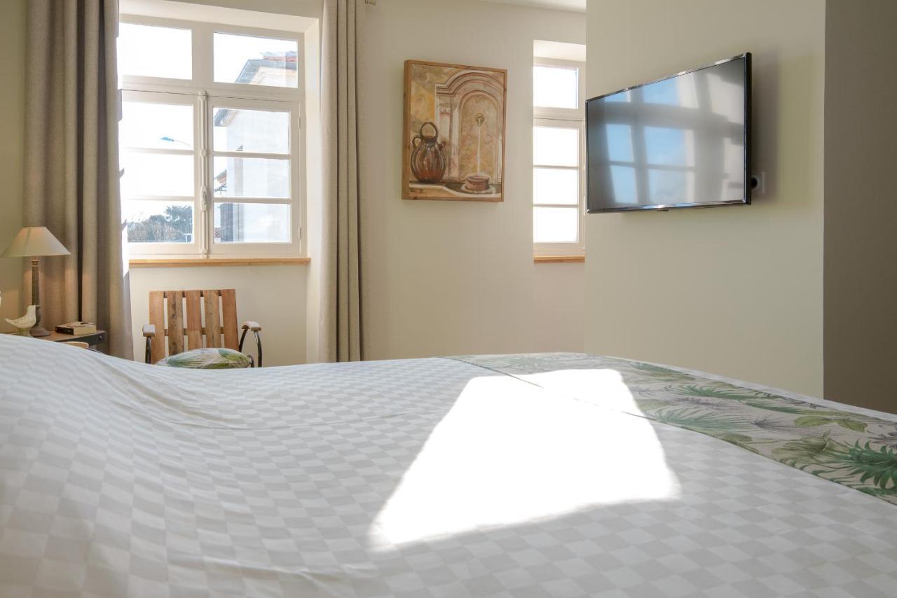Sur Le Quai Bed & Breakfast Carcassonne Exterior photo