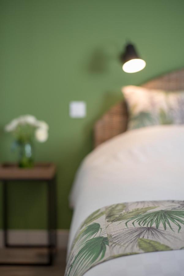 Sur Le Quai Bed & Breakfast Carcassonne Exterior photo